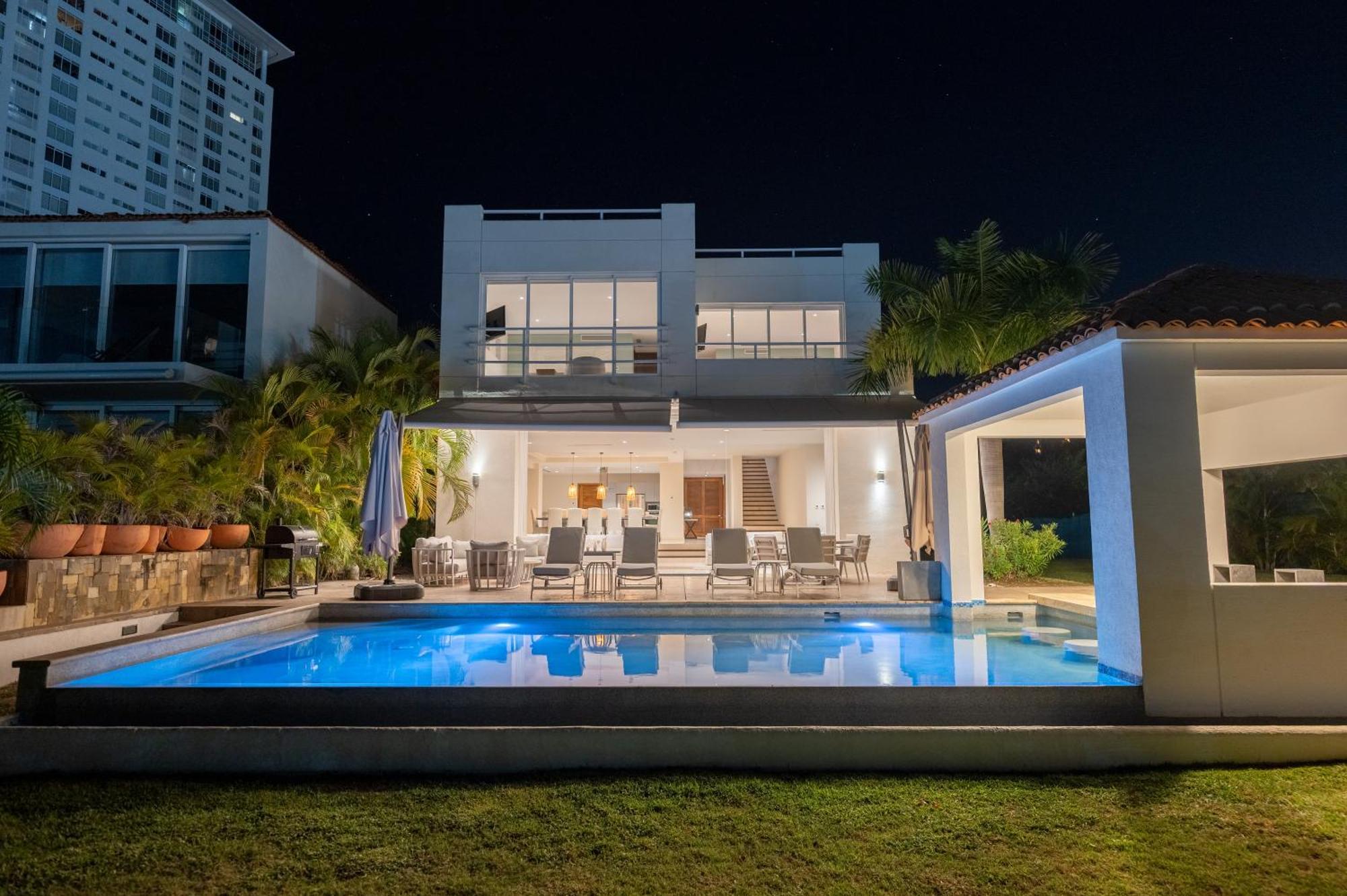 Capitalia - Tres Mares Residences & Marina *