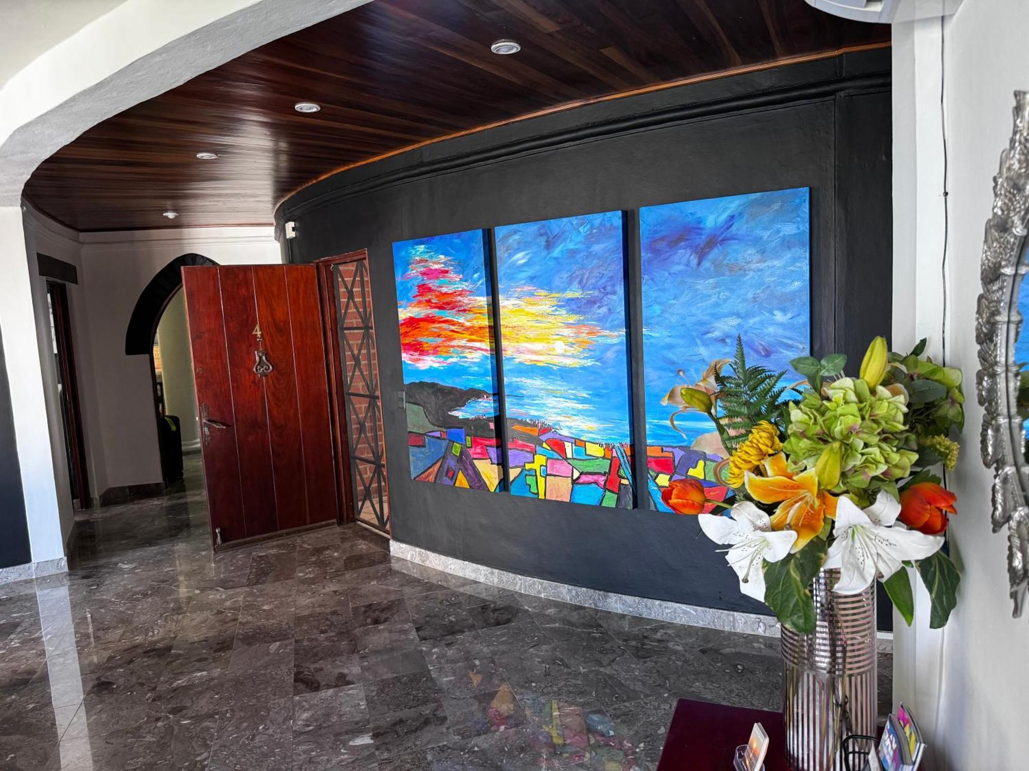 New Listing Zona Romantica, 2bd, 3 Bath Apartment Puerto Vallarta