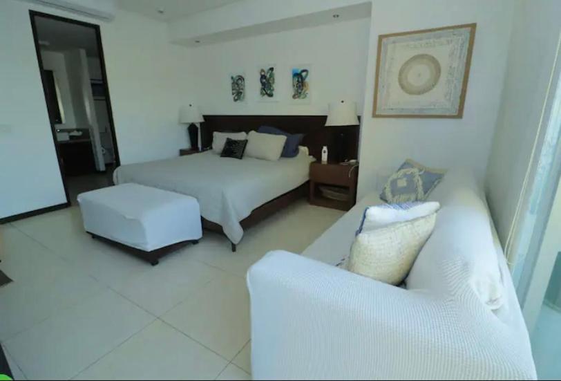 Front Apartment