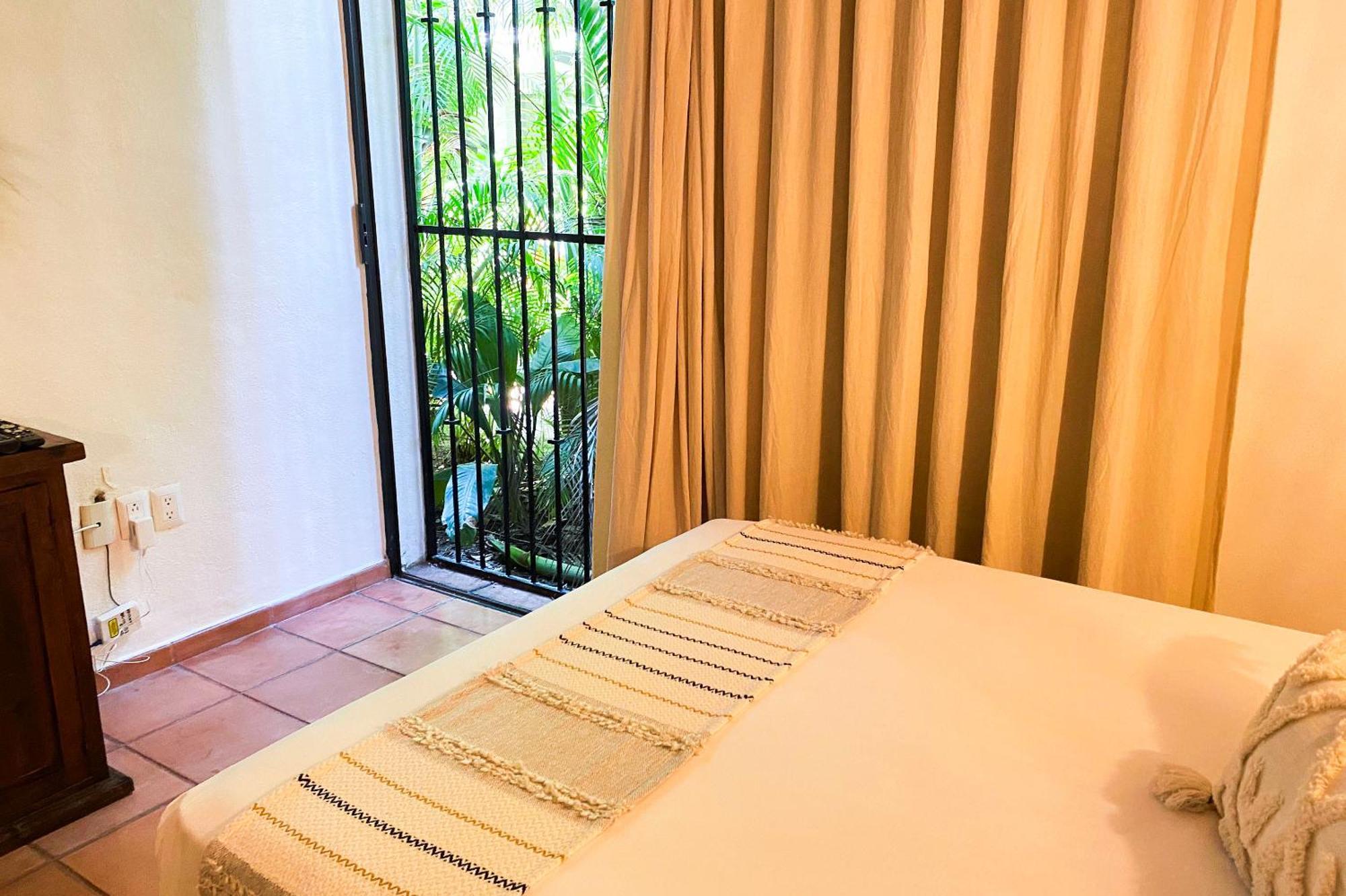 Apartment Cozy Tropical Oasis Close To Beach And Shops *