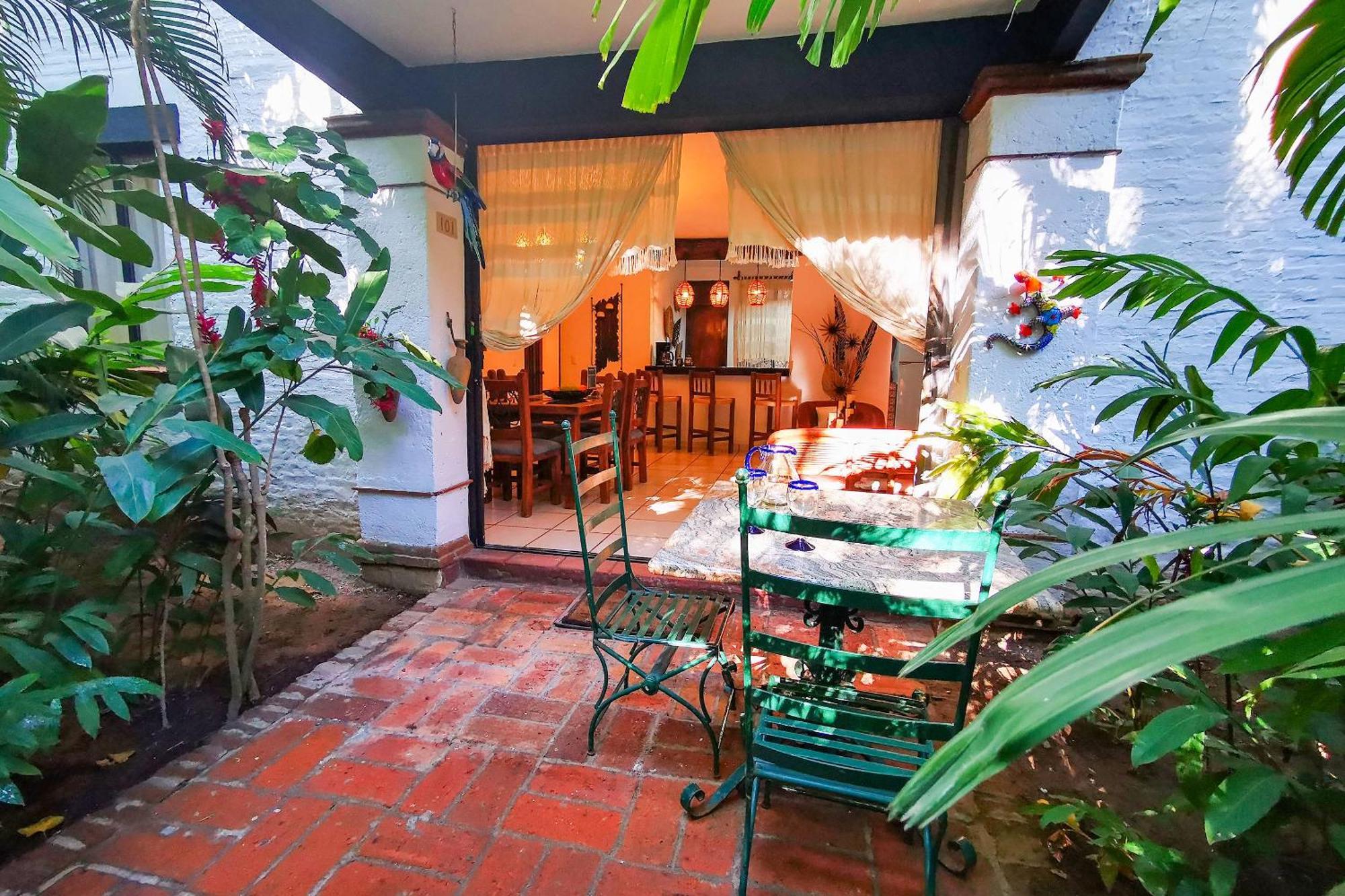 Cozy Tropical Oasis Close To Beach And Shops * Puerto Vallarta