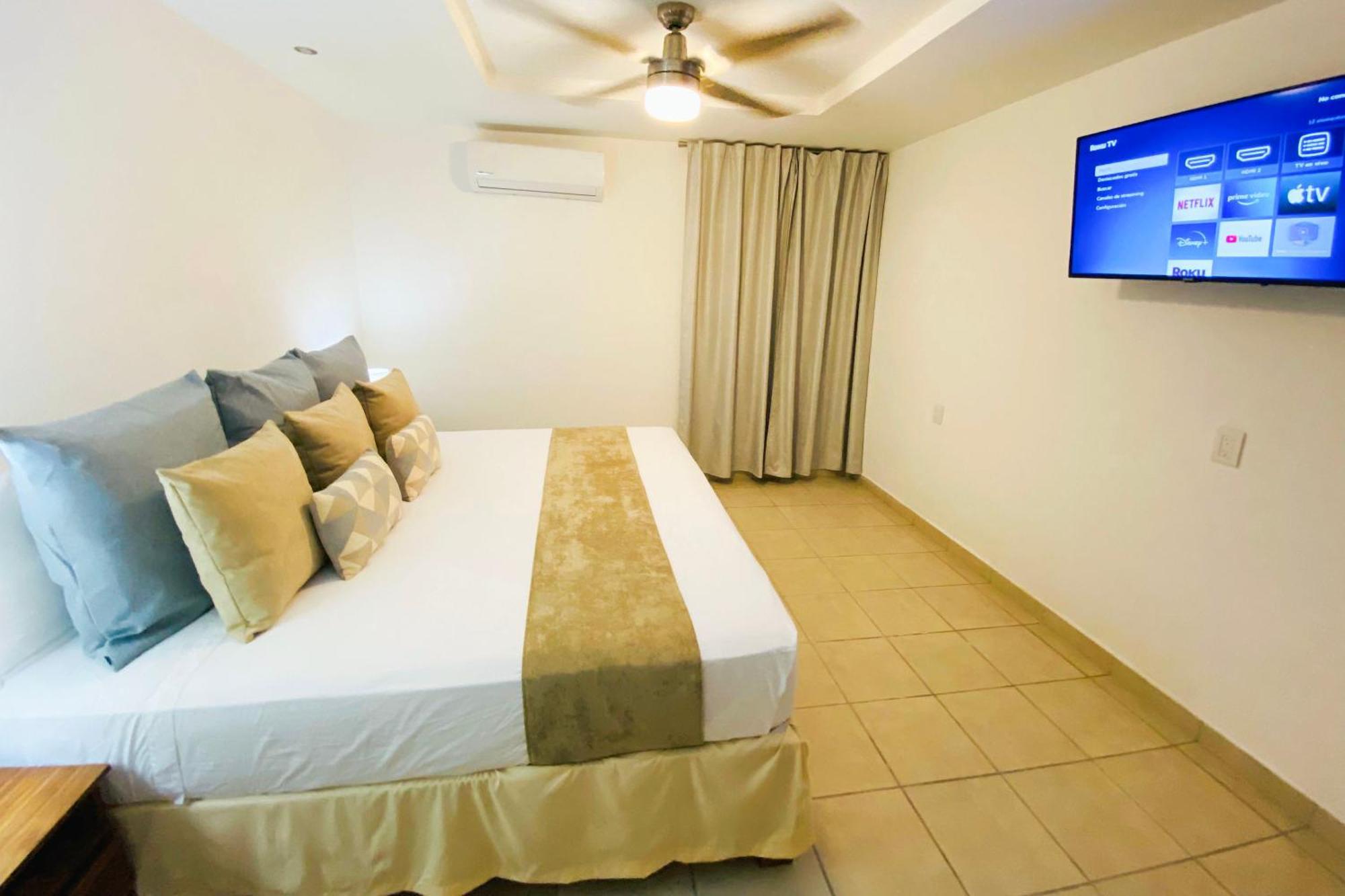 Apartment Cozy Tropical Oasis Close To Beach And Shops *