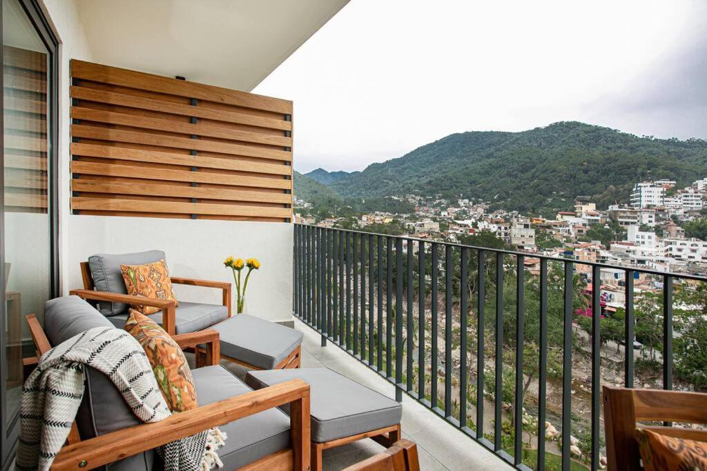 Oasis - Downtown Malecon, With City, Ocean & Mountain Views *