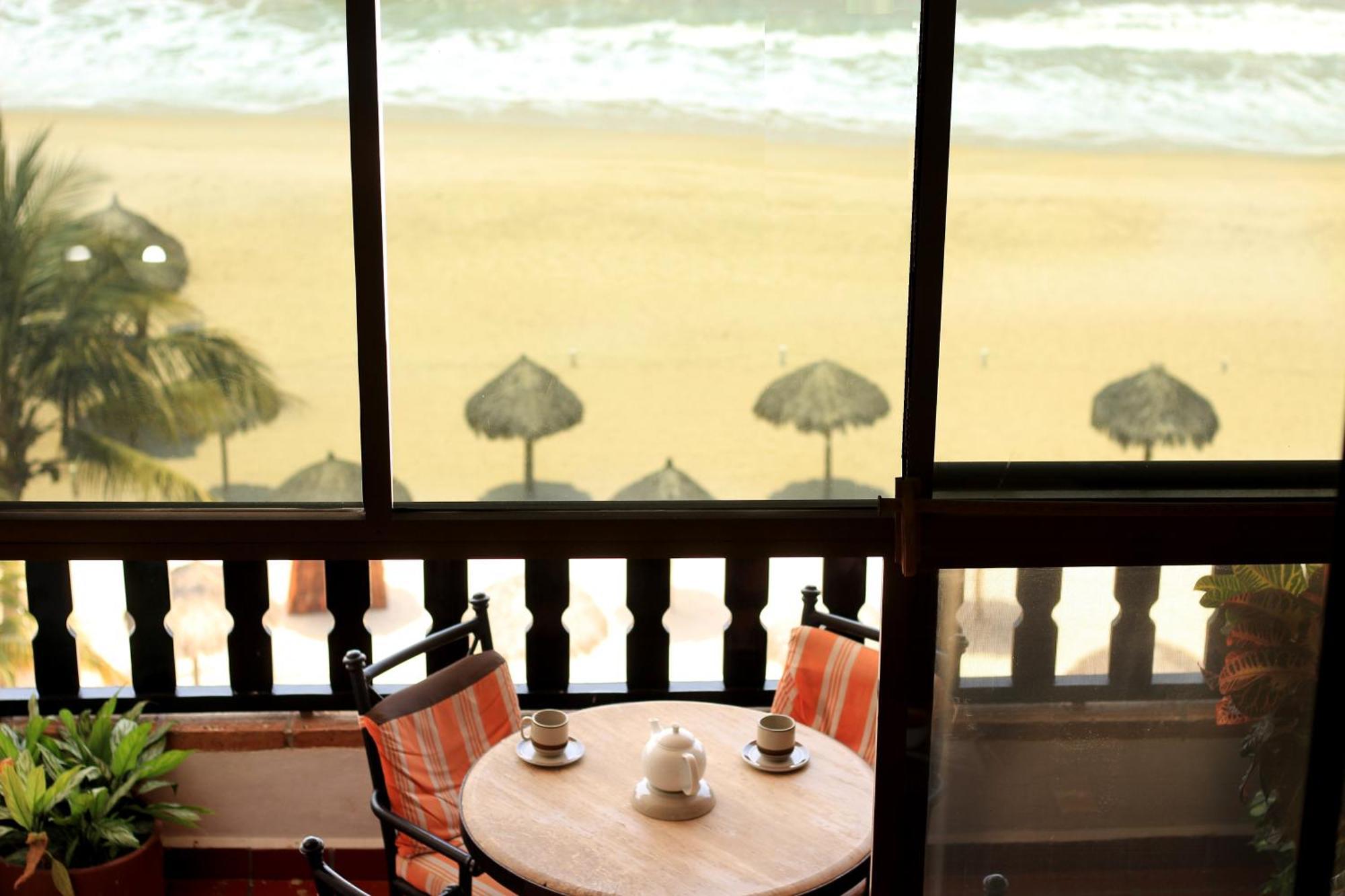 Beachfront Penthouse With Private Pool - Zona Romantica