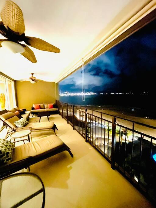 Grand V Front Torre 2000 Apartment *