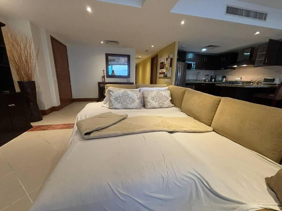 Grand V Front Torre 2000 Apartment Puerto Vallarta