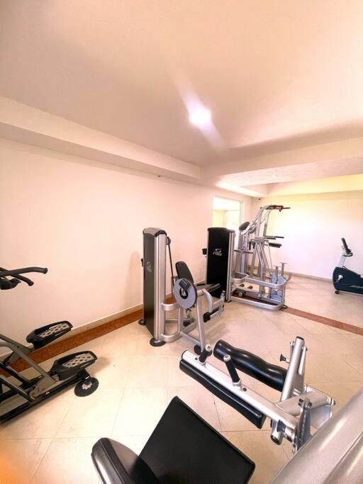 Grand V Front Torre 2000 Apartment *