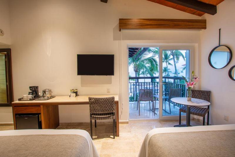 Buenaventura Grand & Great Moments Resort