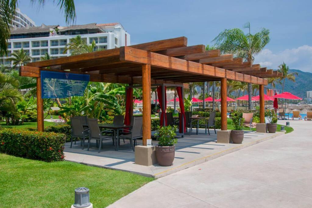 Luxury Oceanfront 5 Pools Restaurant Bbq Sunsets Apartment *
