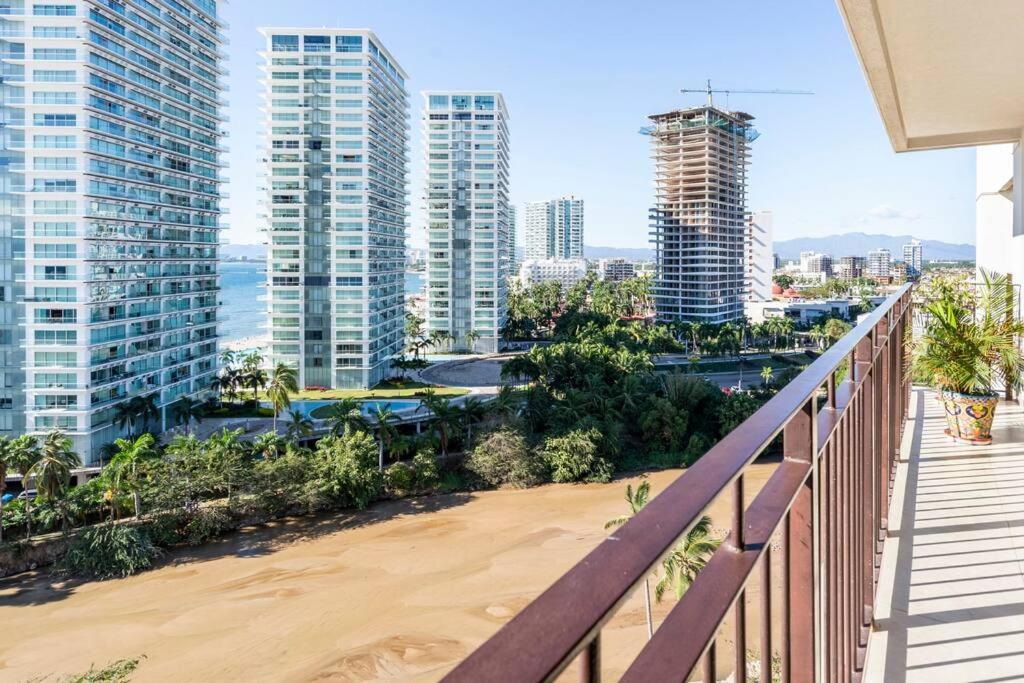 Luxury Oceanfront 5 Pools Restaurant Bbq Sunsets Apartment *