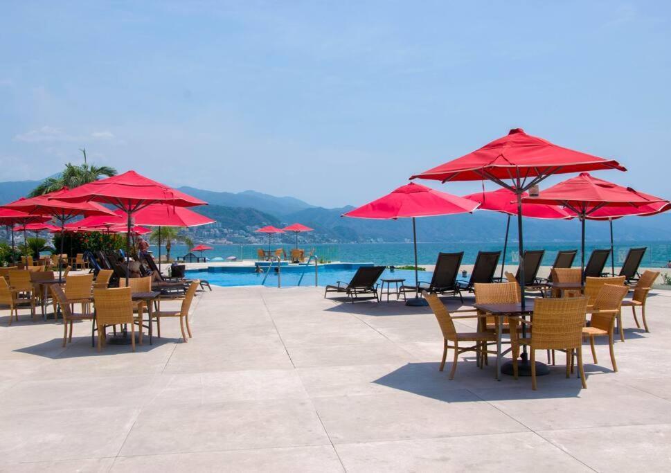 Luxury Oceanfront 5 Pools Restaurant Bbq Sunsets Apartment