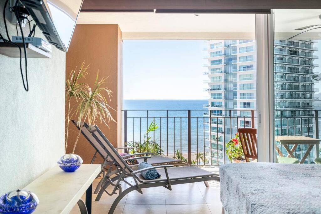 Luxury Oceanfront 5 Pools Restaurant Bbq Sunsets