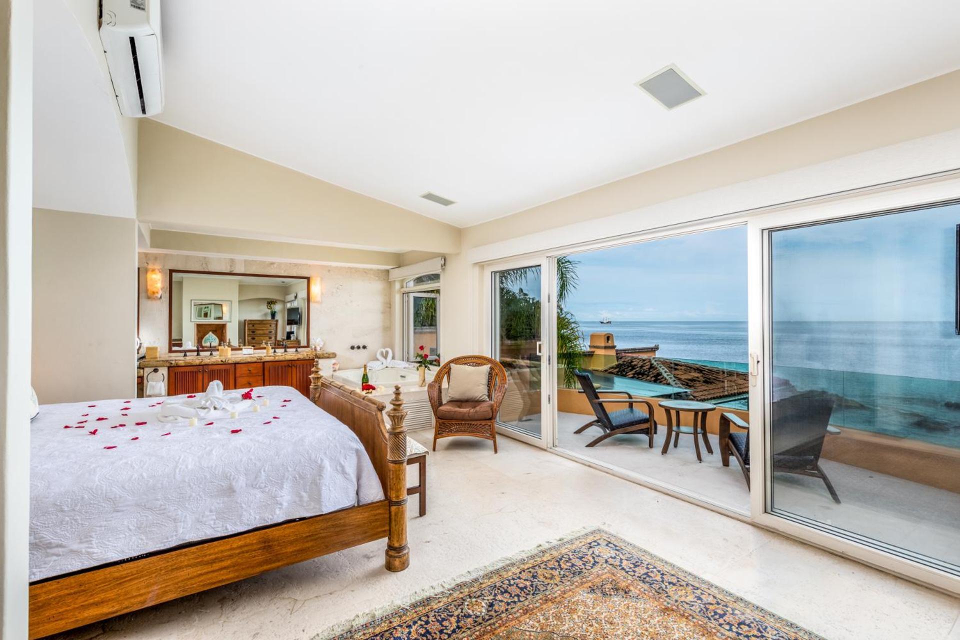 Beachfront Sagitario In Puerto Vallarta!
