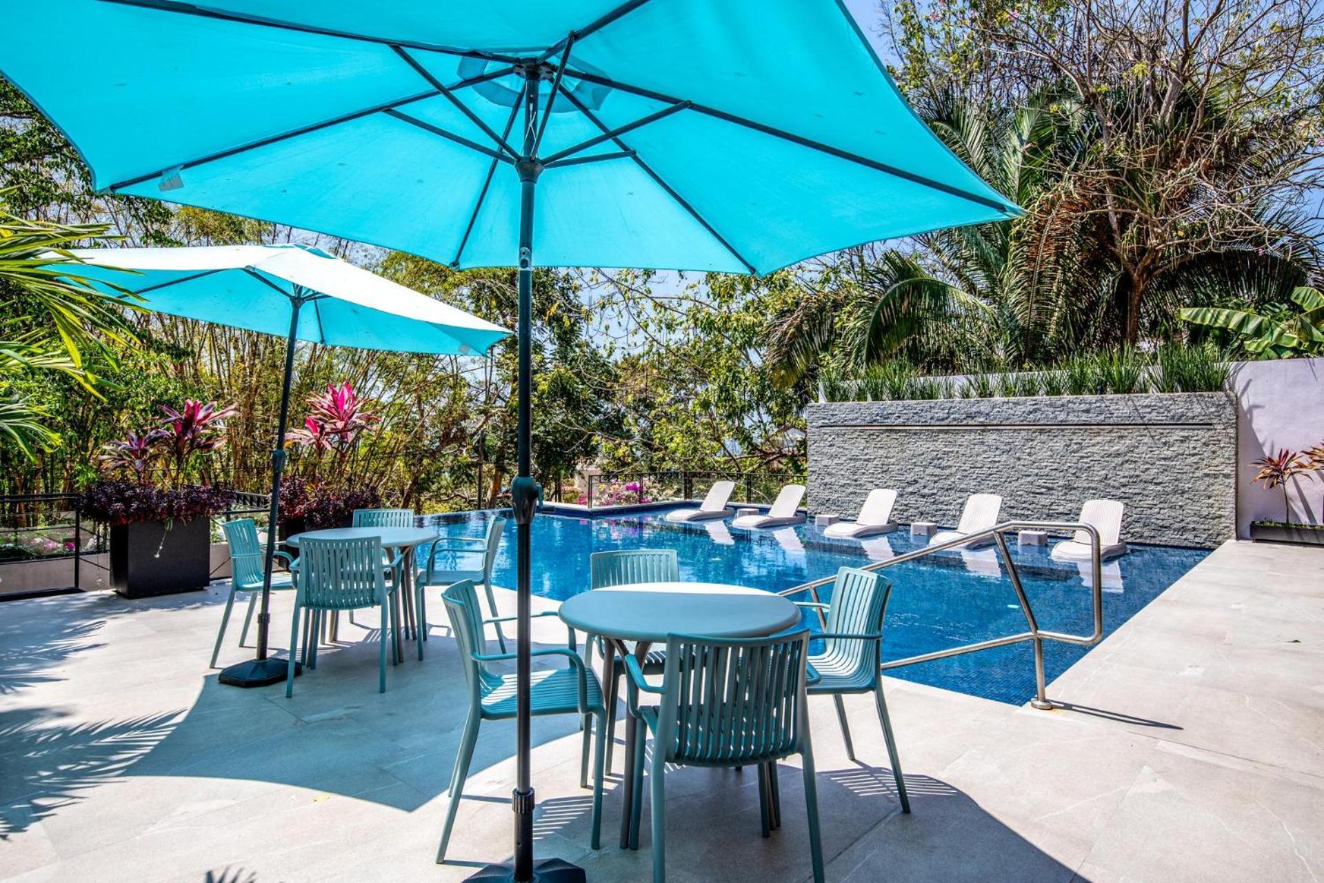 Holiday home Upscale 2 Bedroom Ocean-view Backdrop And Private Bbq *