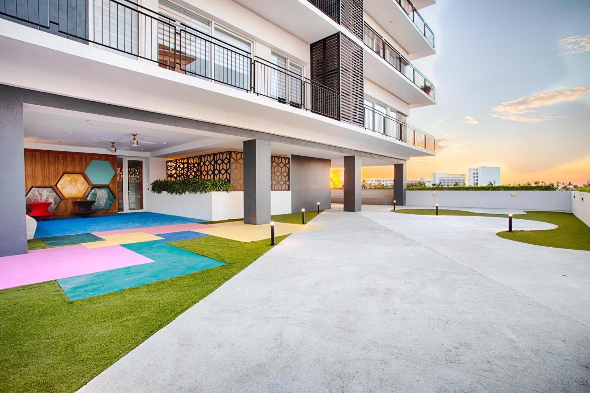 Location, Superb Family Amenities, Parking Puerto Vallarta