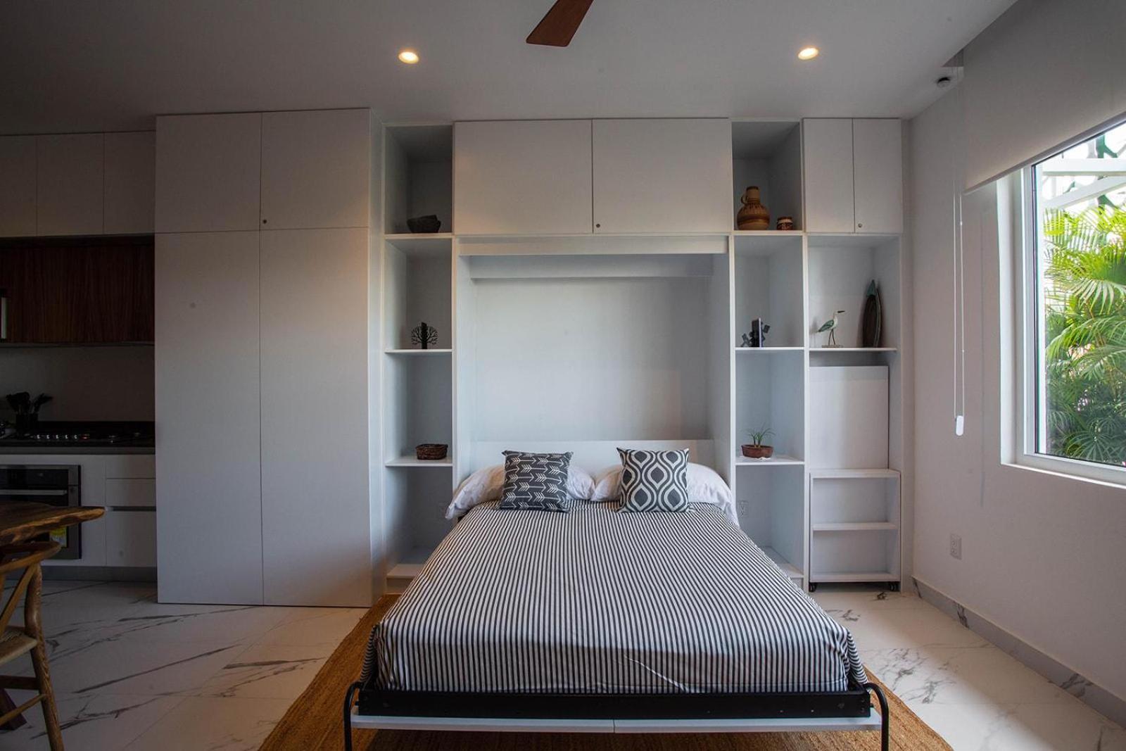 Cozy Modern In Romantica, Pool, Gym Holiday home