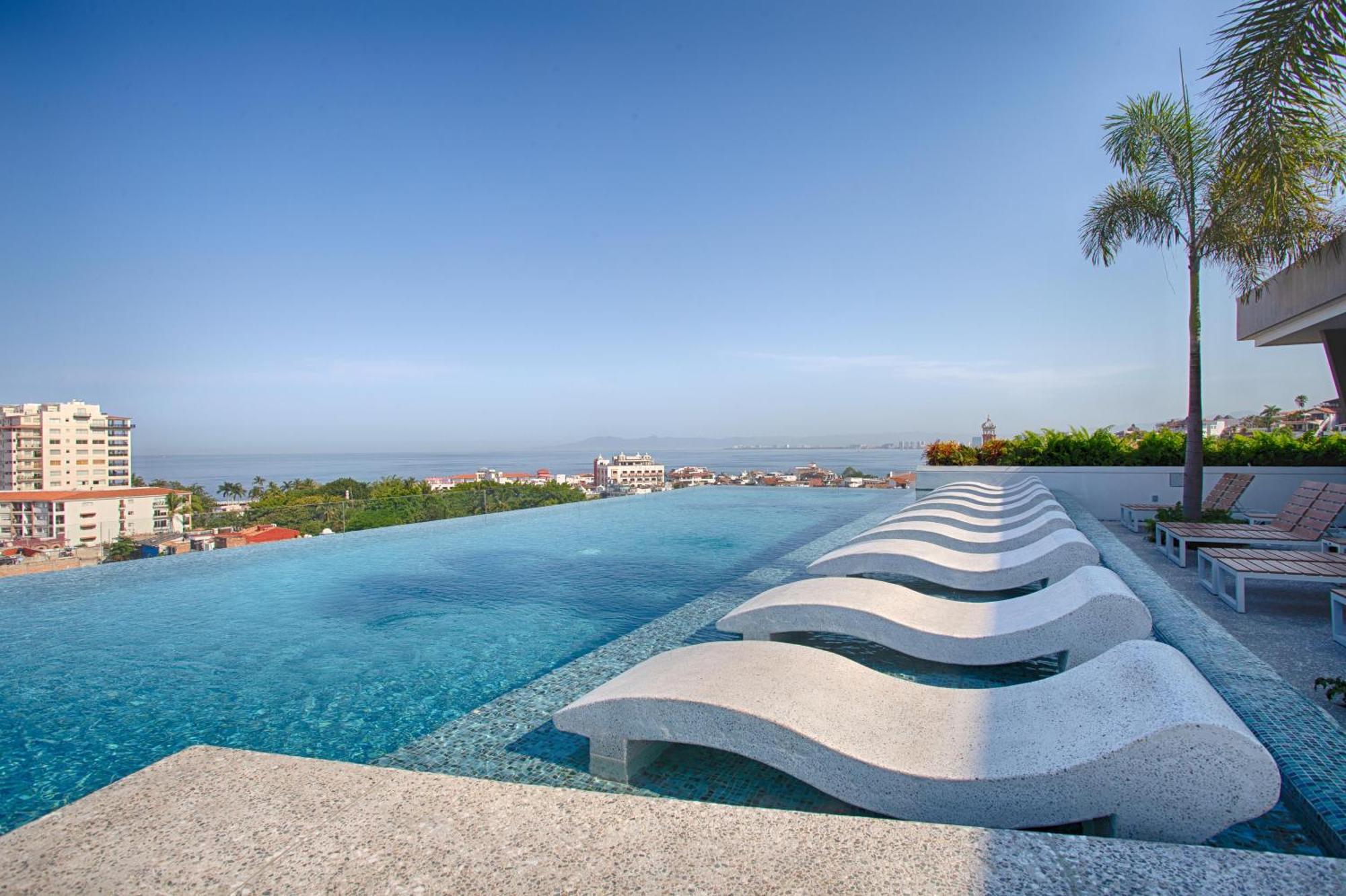 Cozy Modern In Romantica, Pool, Gym * Puerto Vallarta