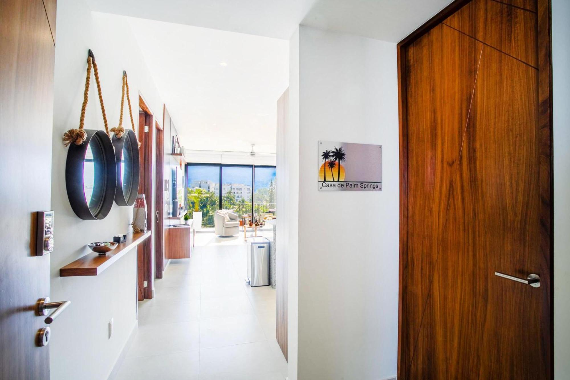 Casa De Palm Springs, Luxe 2br In Versalles Holiday home