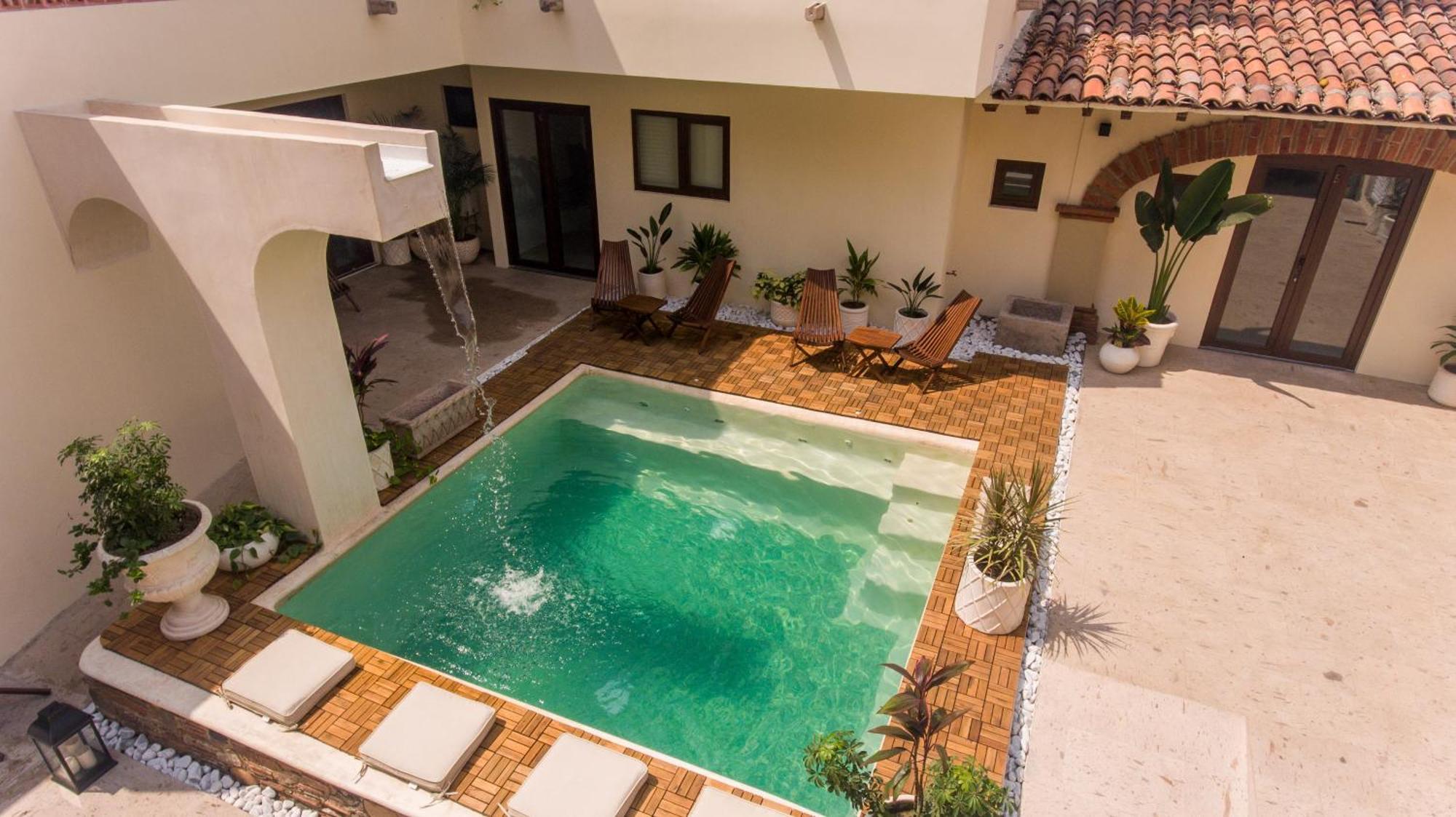 Casa Victoria Malecon - Adults Only * Puerto Vallarta