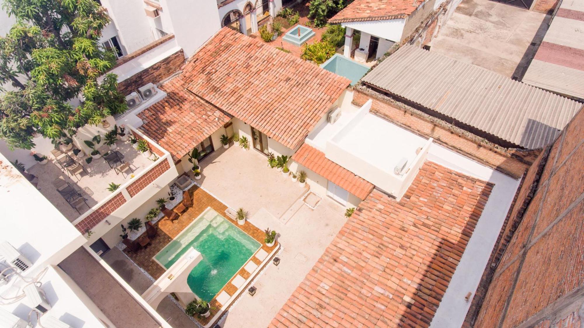 Casa Victoria Malecon - Adults Only Guest house