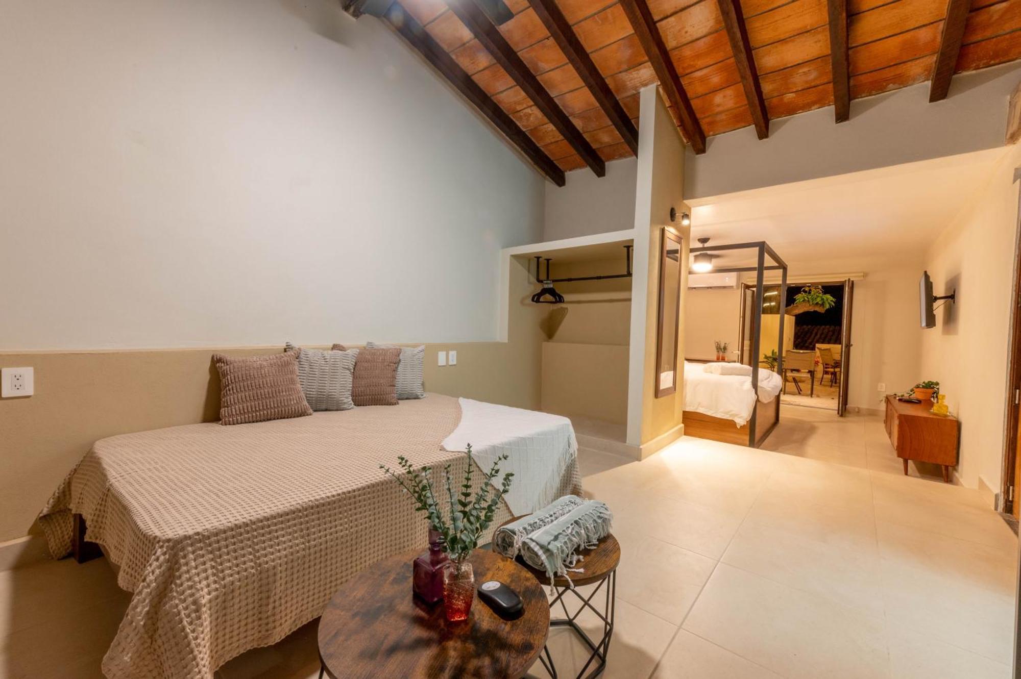 Guest house Casa Victoria Malecon - Adults Only
