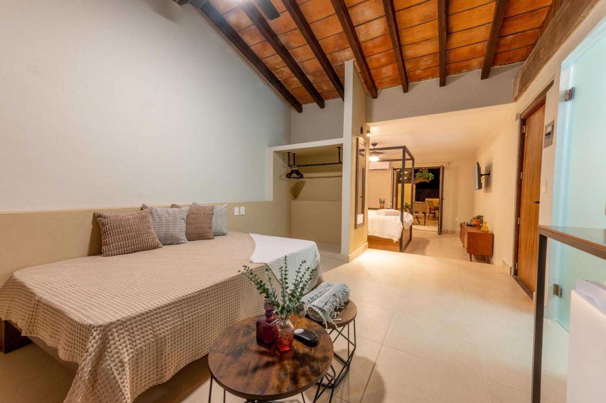 Casa Victoria Malecon - Adults Only