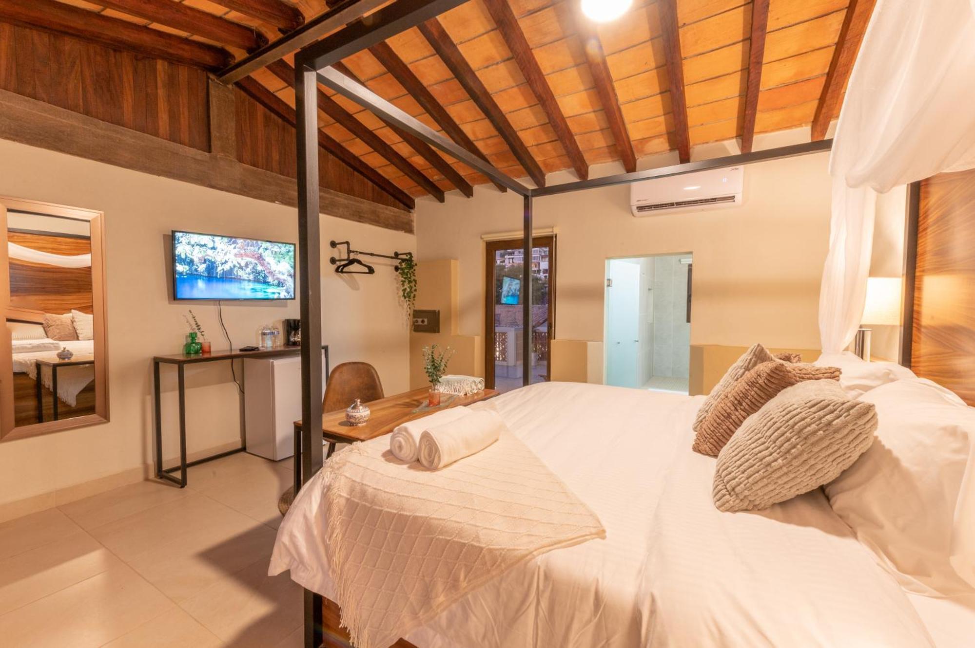 Casa Victoria Malecon - Adults Only Guest house *