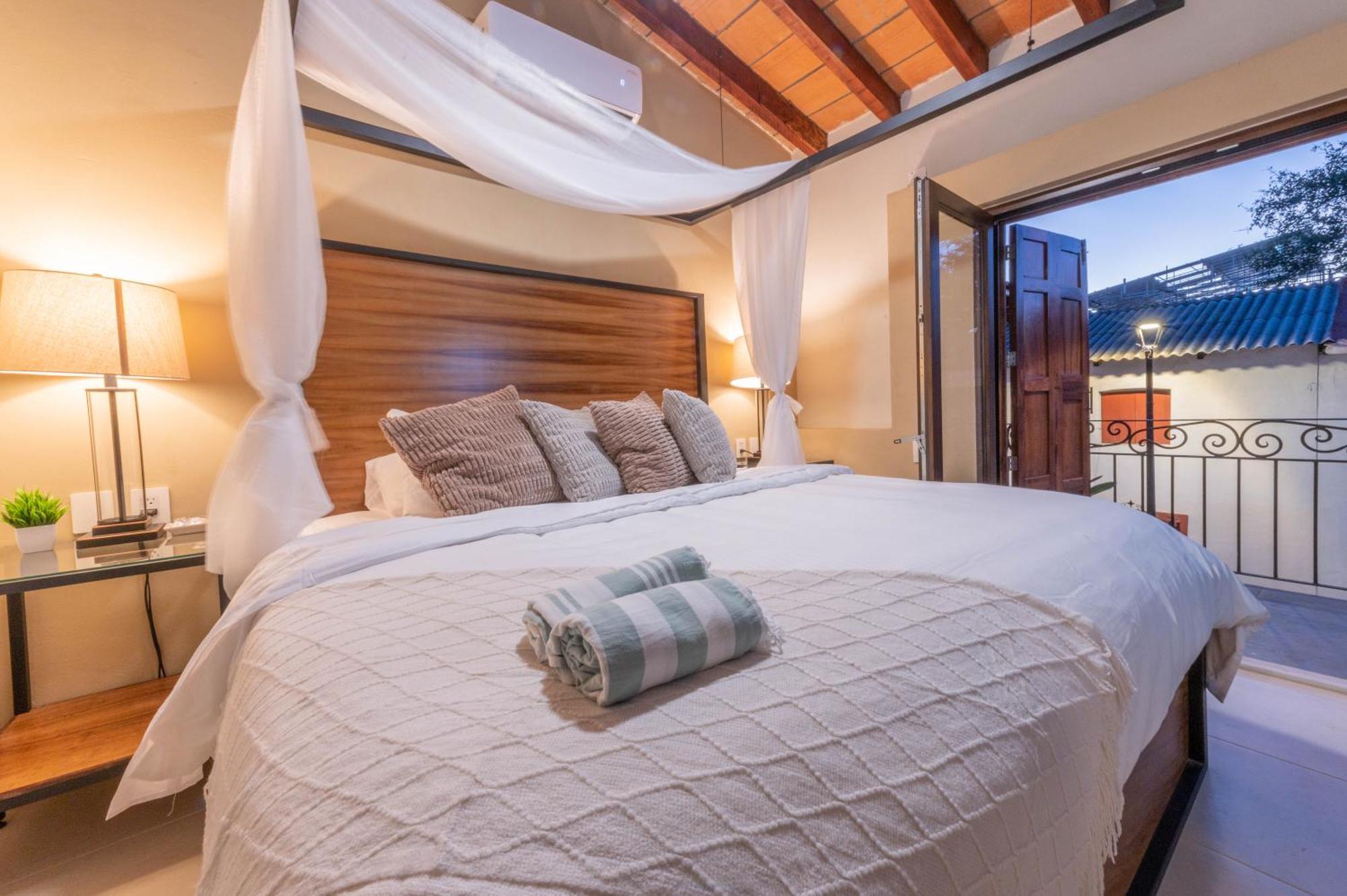 Casa Victoria Malecon - Adults Only Guest house Puerto Vallarta