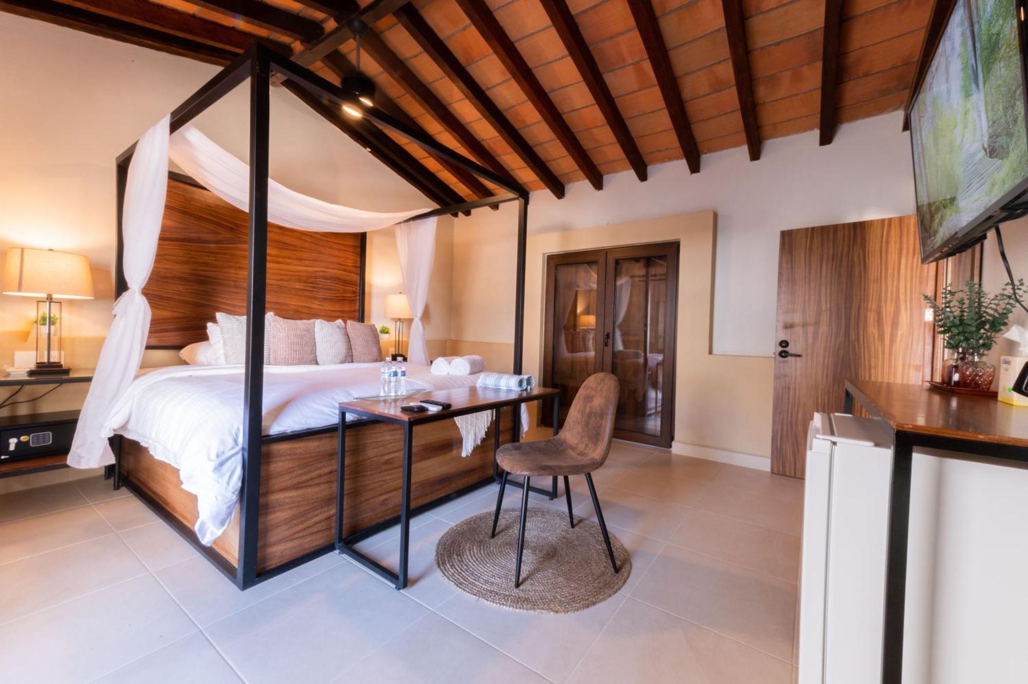 Casa Victoria Malecon - Adults Only * Puerto Vallarta