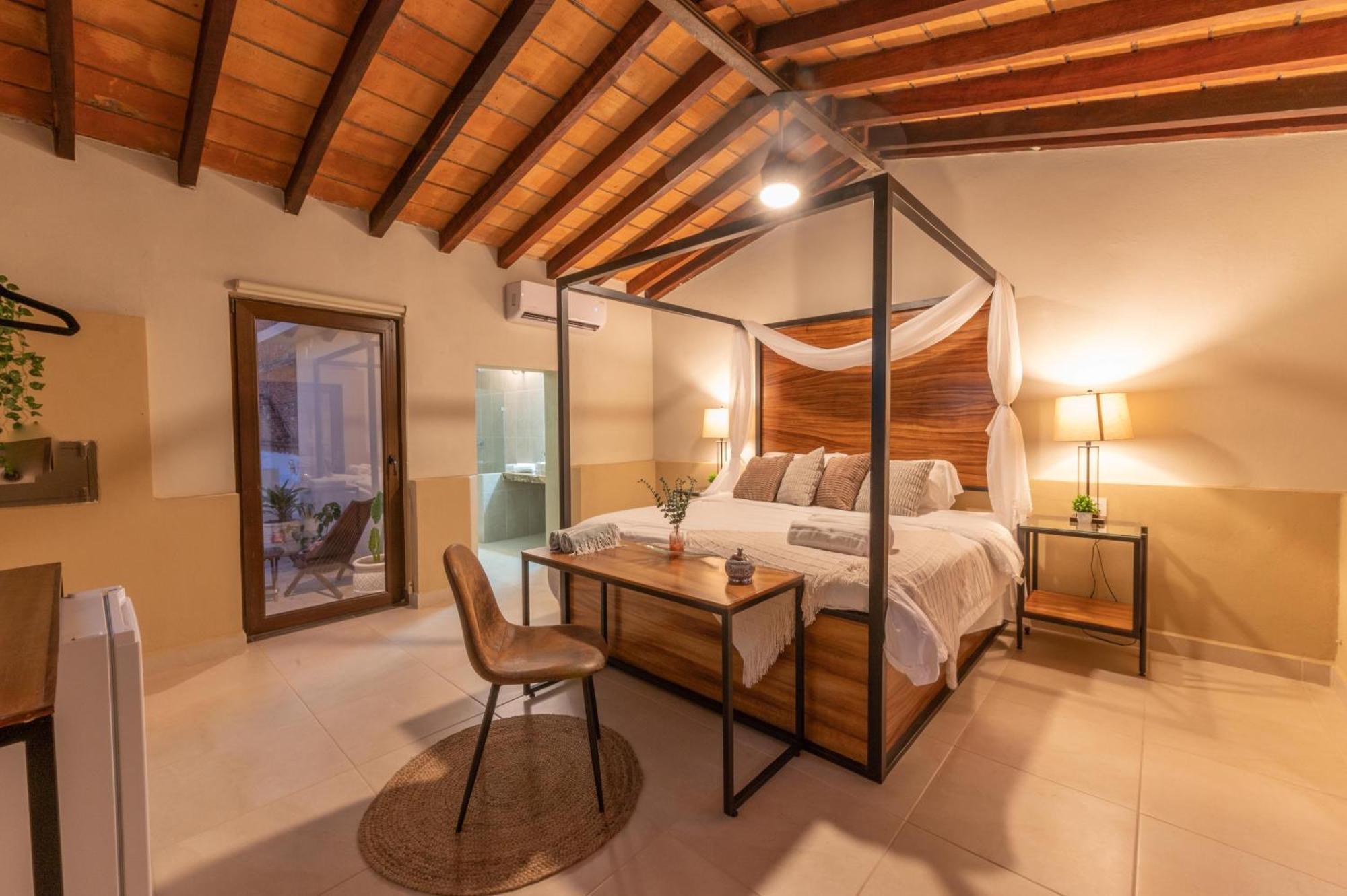 Casa Victoria Malecon - Adults Only Guest house *