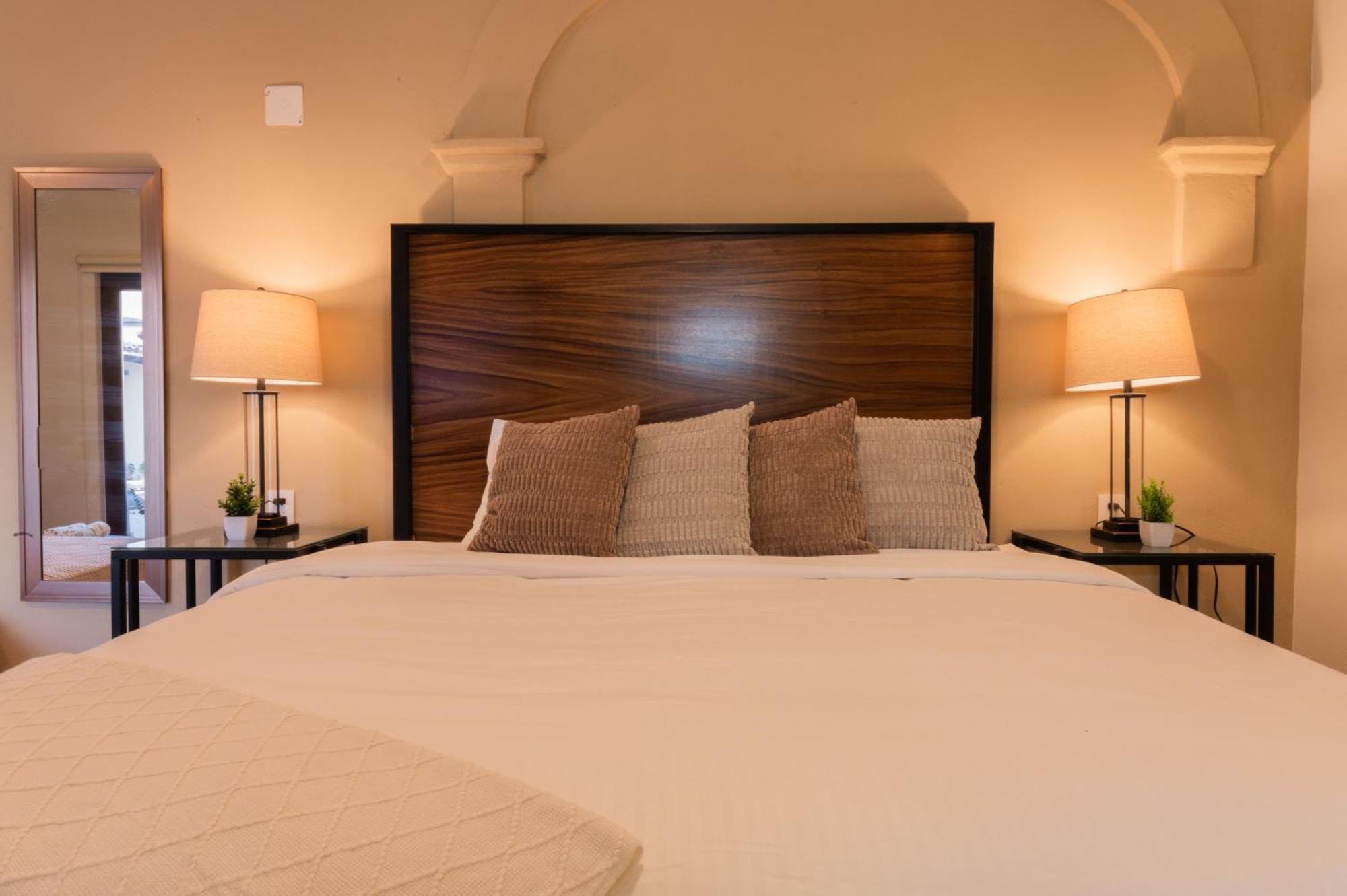 Casa Victoria Malecon - Adults Only Guest house Puerto Vallarta