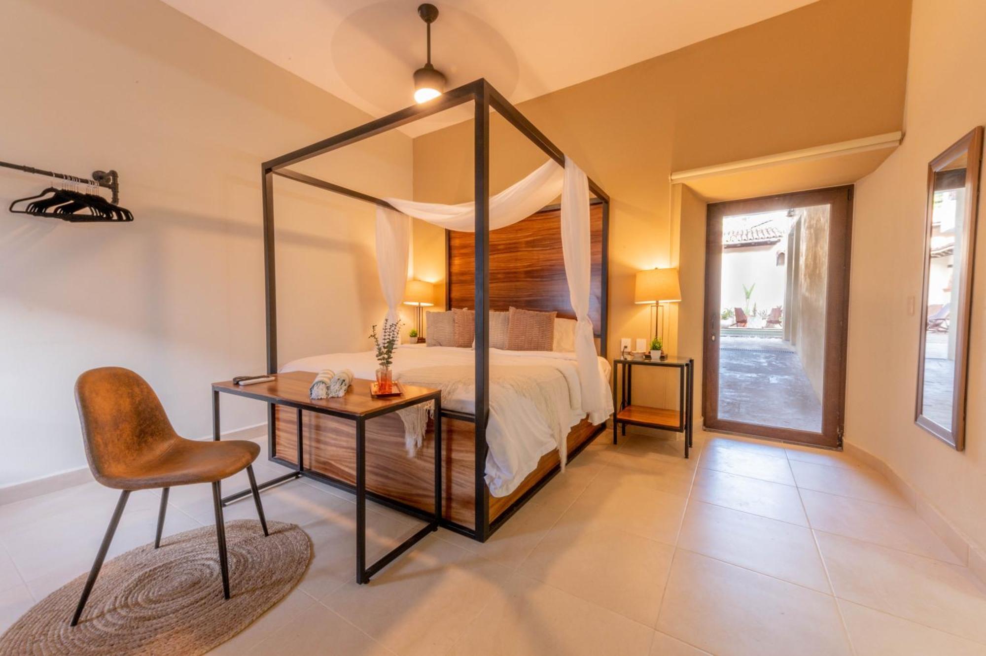 Casa Victoria Malecon - Adults Only * Puerto Vallarta