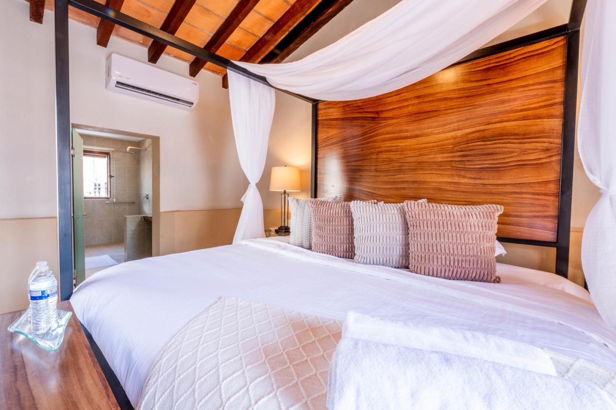 Casa Victoria Malecon - Adults Only *