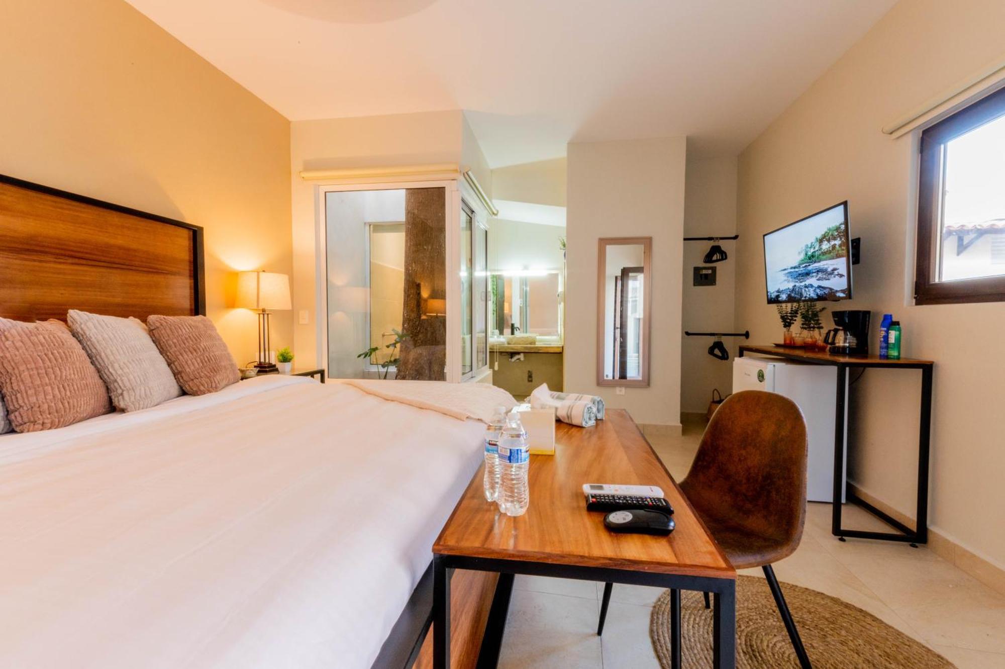 Casa Victoria Malecon - Adults Only