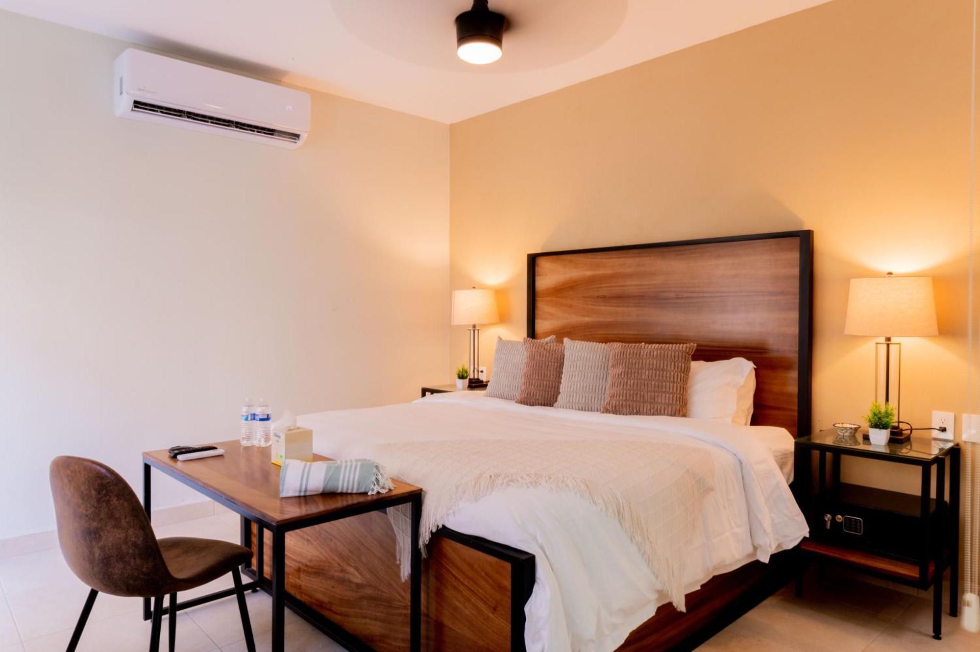 Casa Victoria Malecon - Adults Only Guest house *