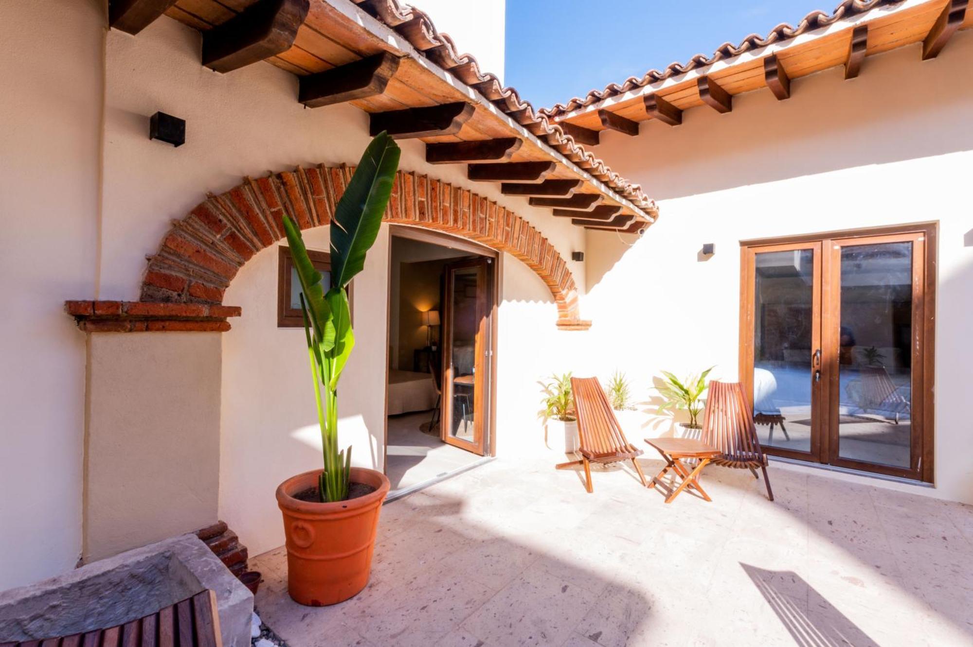 Casa Victoria Malecon - Adults Only Guest house *