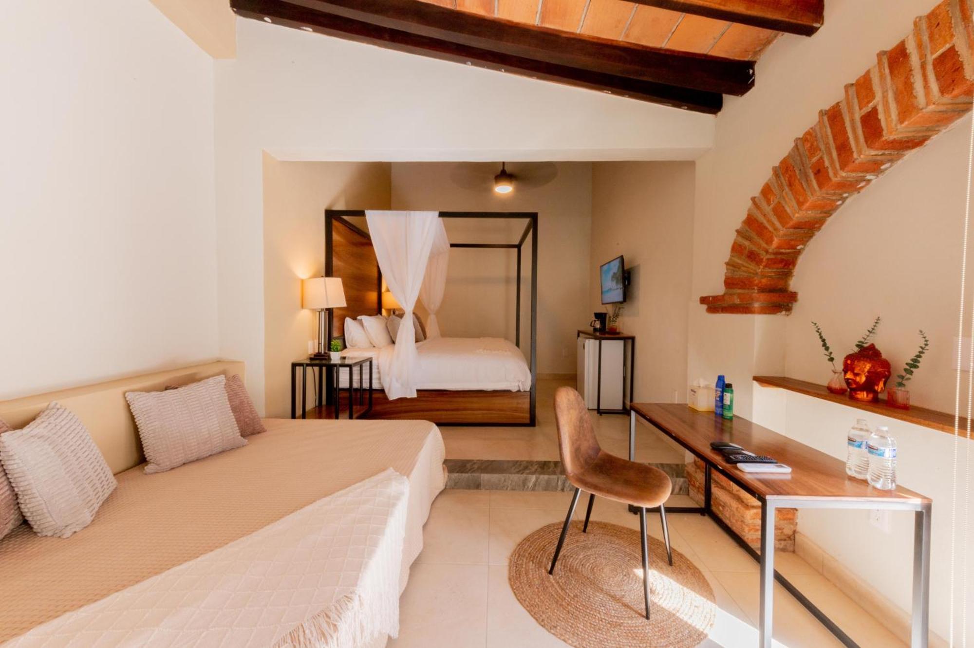 Casa Victoria Malecon - Adults Only *