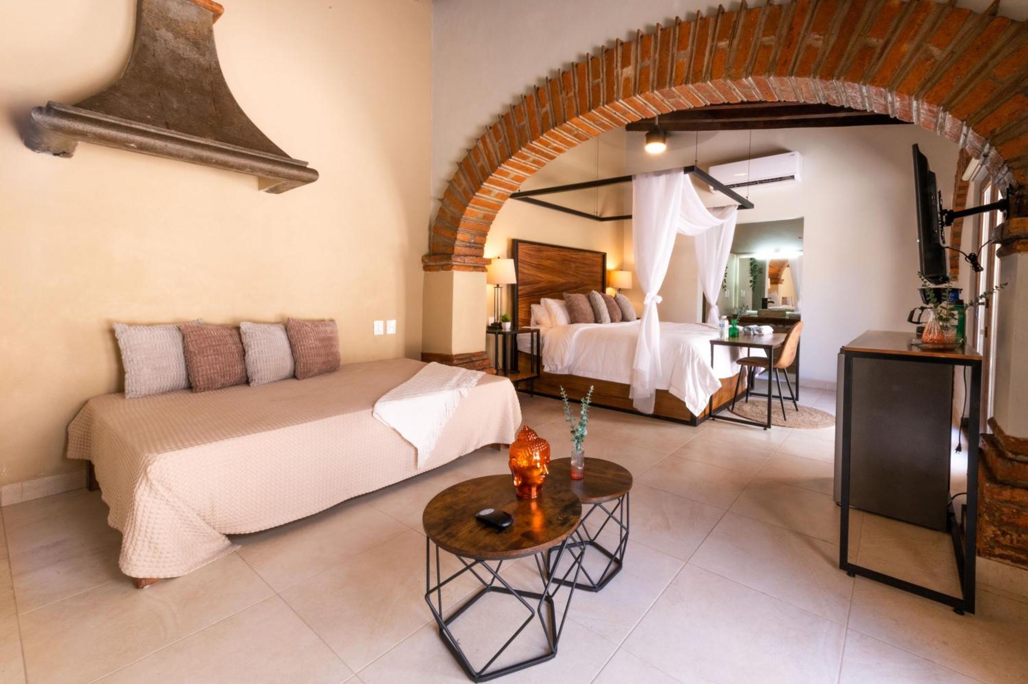 Casa Victoria Malecon - Adults Only Guest house *