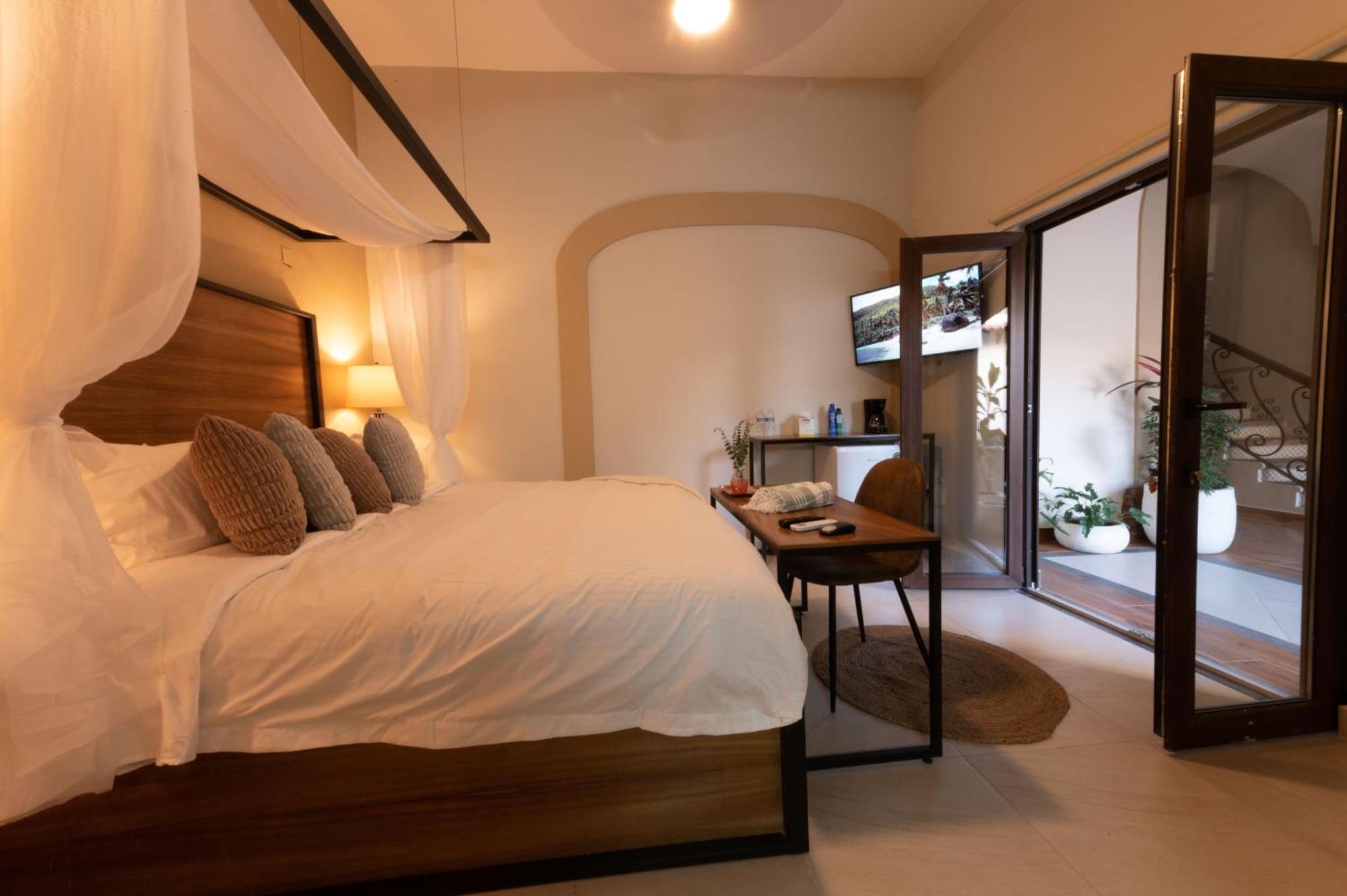 Casa Victoria Malecon - Adults Only * Puerto Vallarta