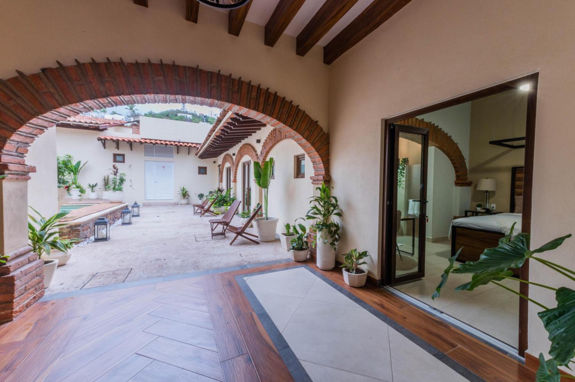 Casa Victoria Malecon - Adults Only *