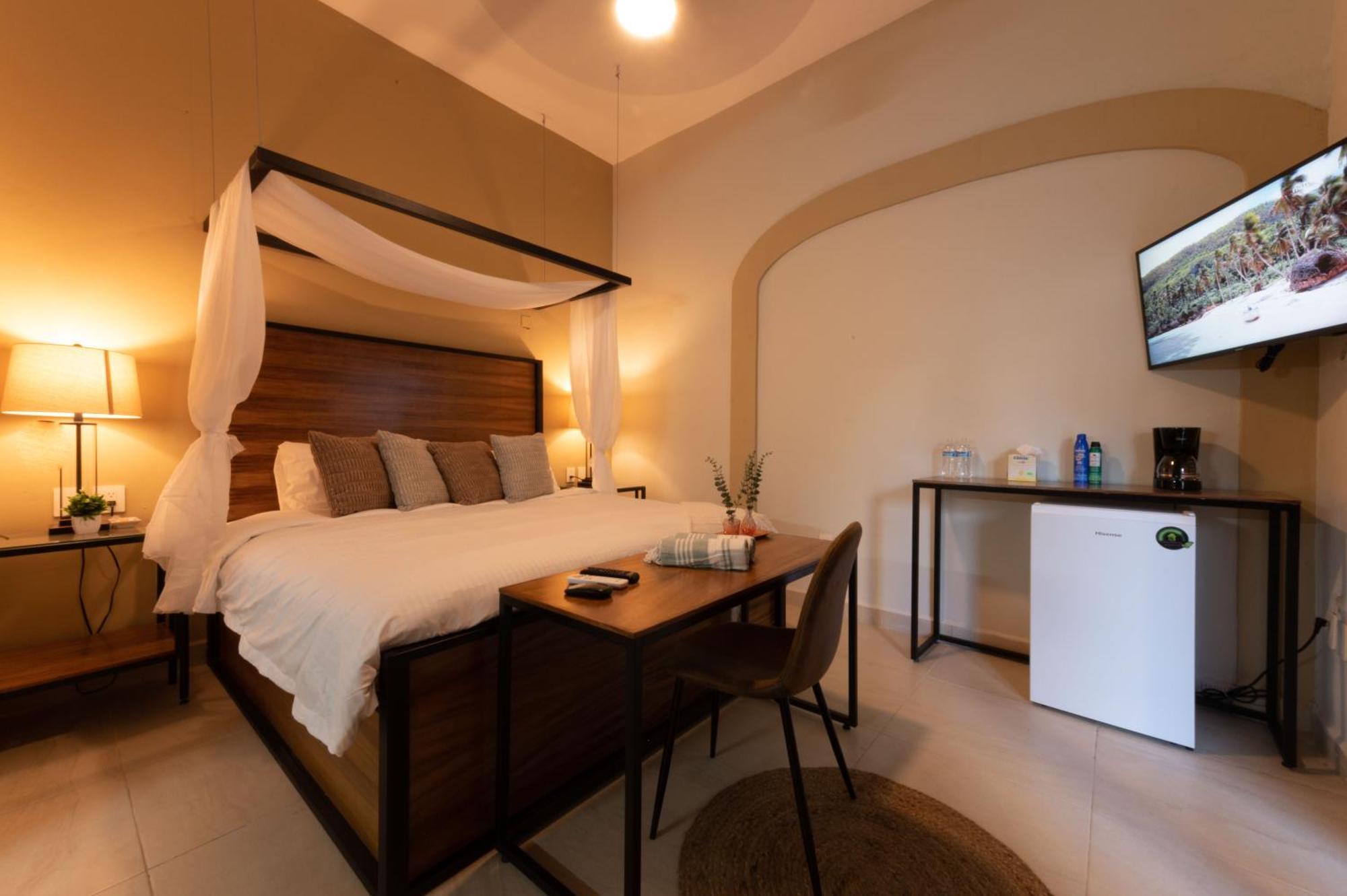 Casa Victoria Malecon - Adults Only Puerto Vallarta