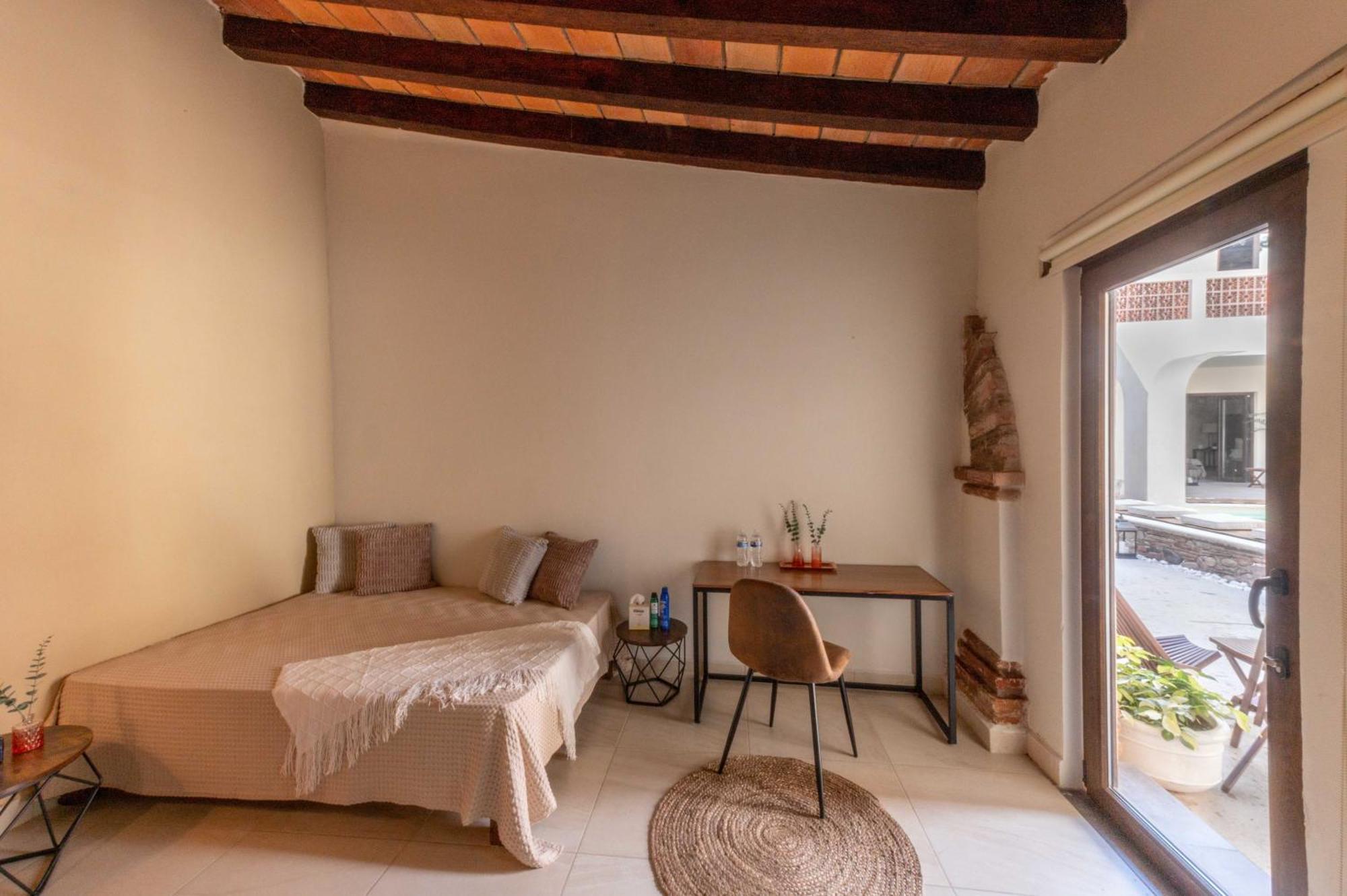 Casa Victoria Malecon - Adults Only