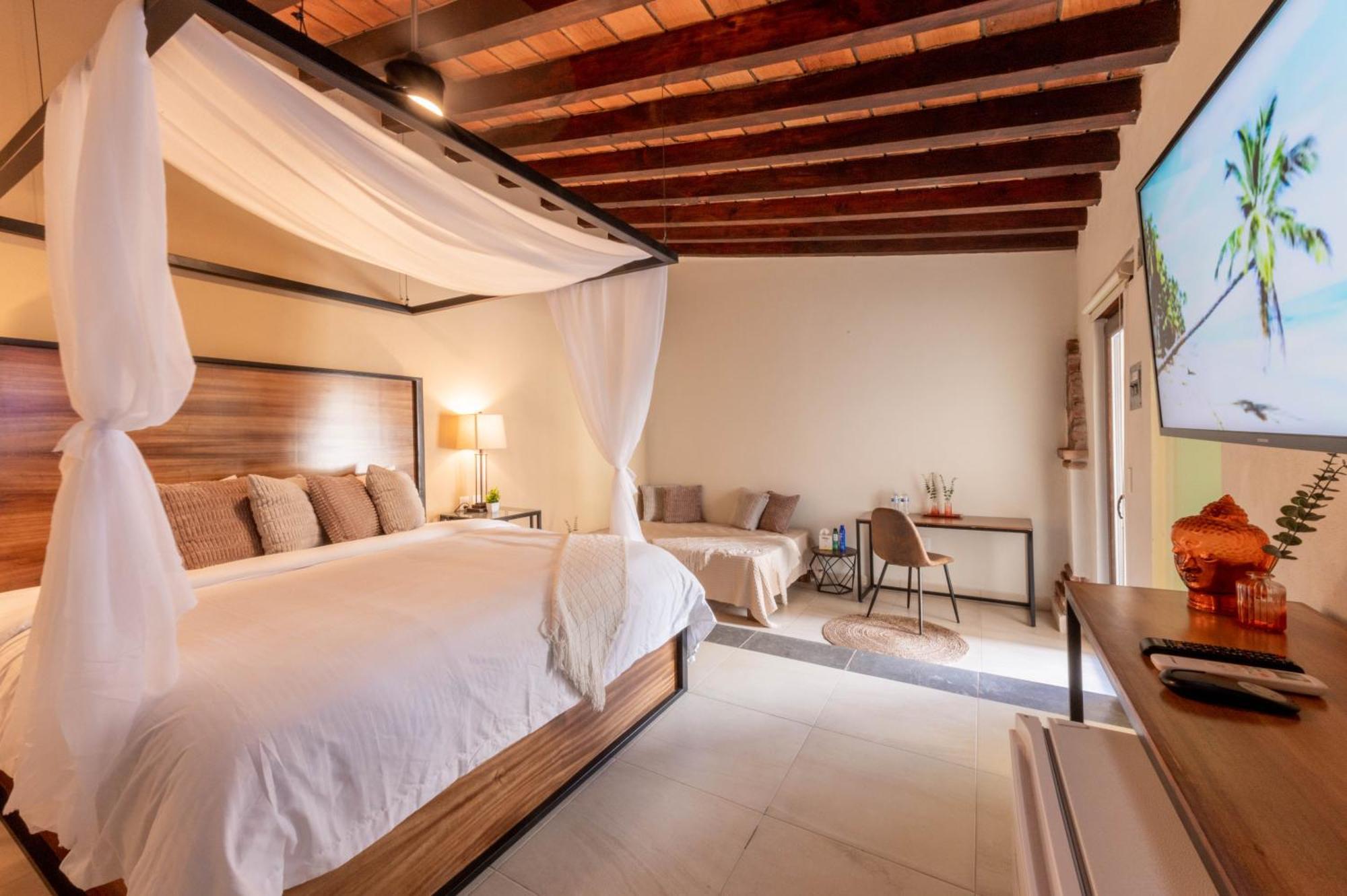 Casa Victoria Malecon - Adults Only * Puerto Vallarta