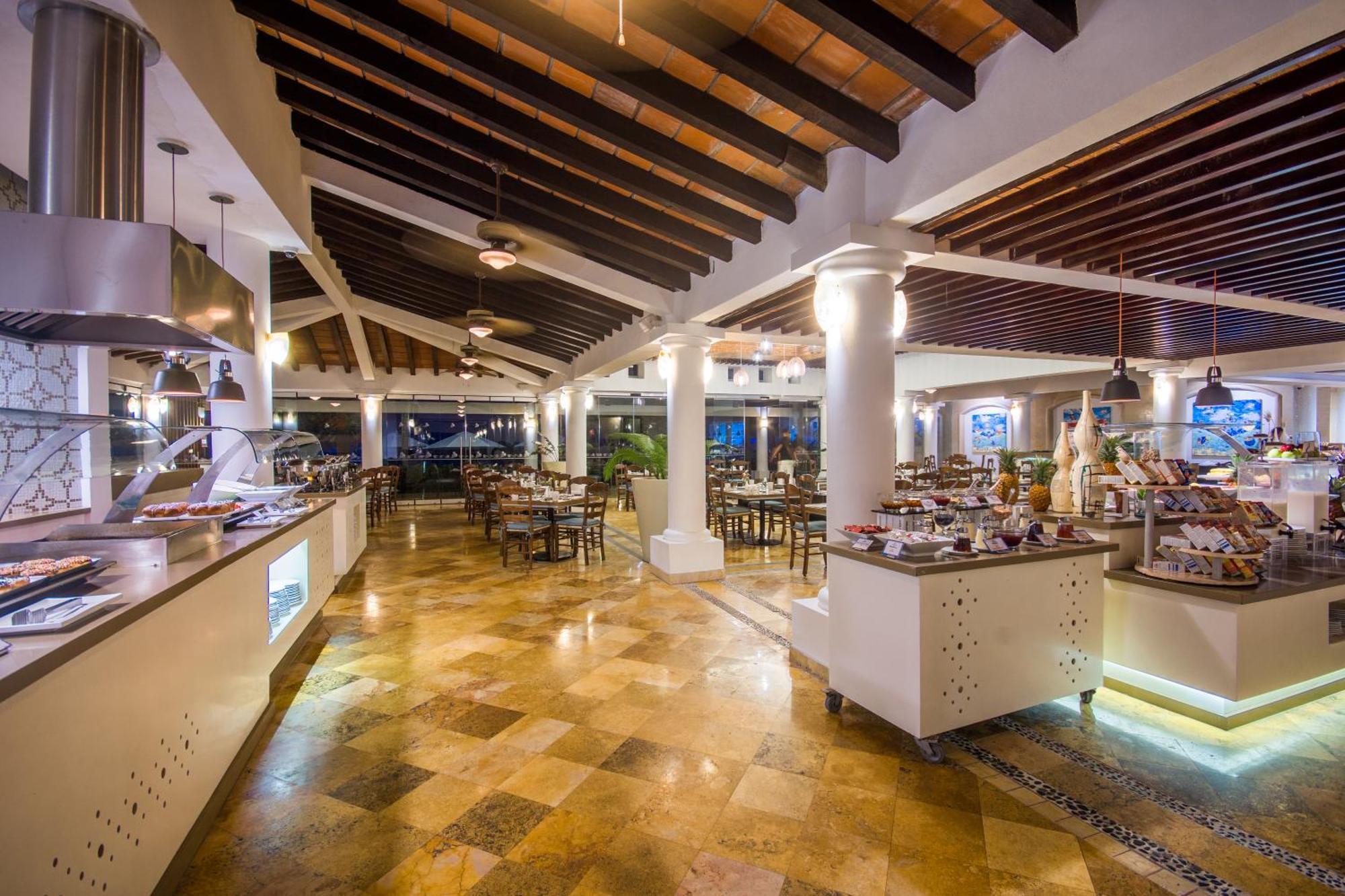 Buenaventura Grand & Great Moments Resort