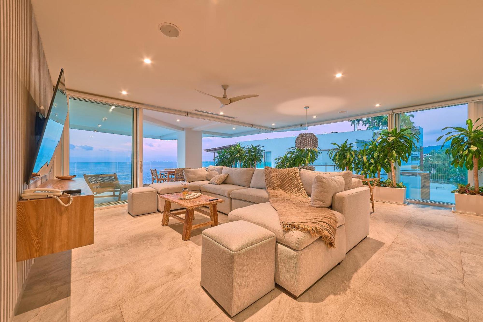 Hotel Maxwell Residences At Indah Puerto Vallarta