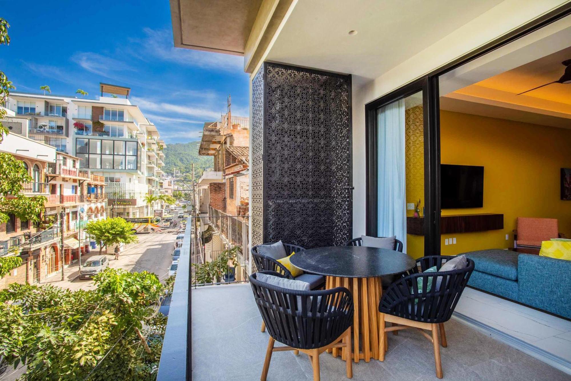 Modern Luxury 2br In Romantic Zone Puerto Vallarta