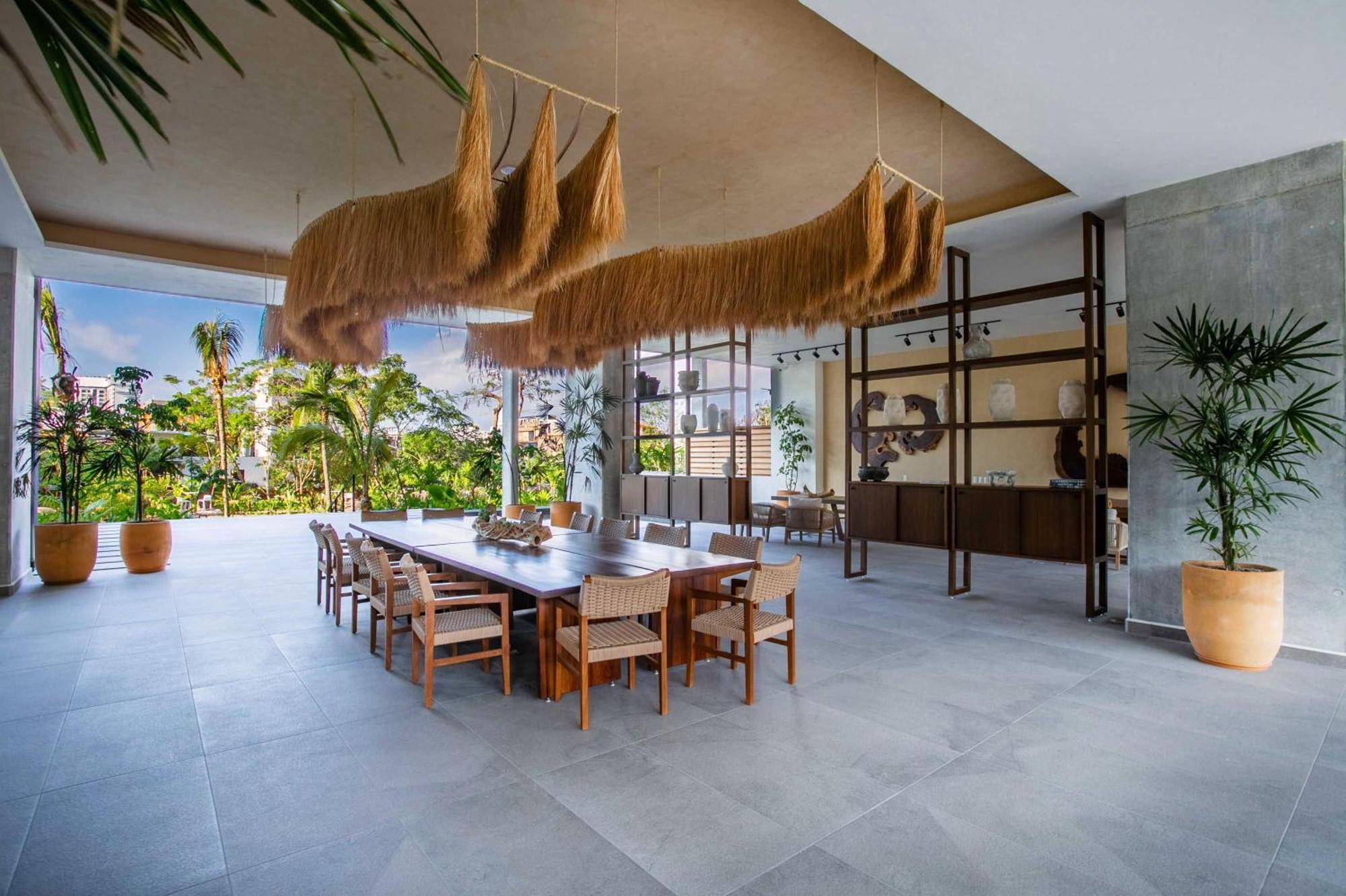 Riverfront 3br At Oasis | 2 Pools, Gym & Bar * Puerto Vallarta
