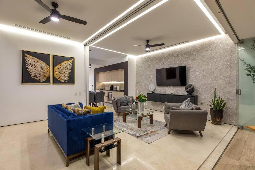 New! Luxury 2bd 2ba Romantic Zone Largest Pool In Pv Sea View Balcony * Puerto Vallarta