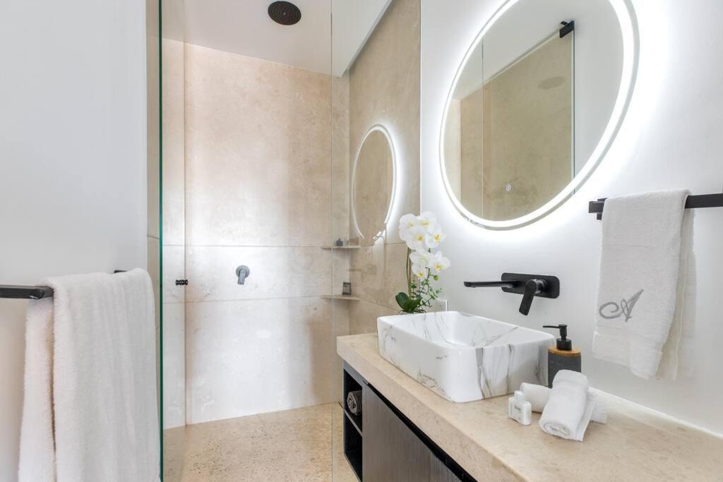 Apartment New! Luxury 2bd 2ba Romantic Zone Largest Pool In Pv Sea View Balcony