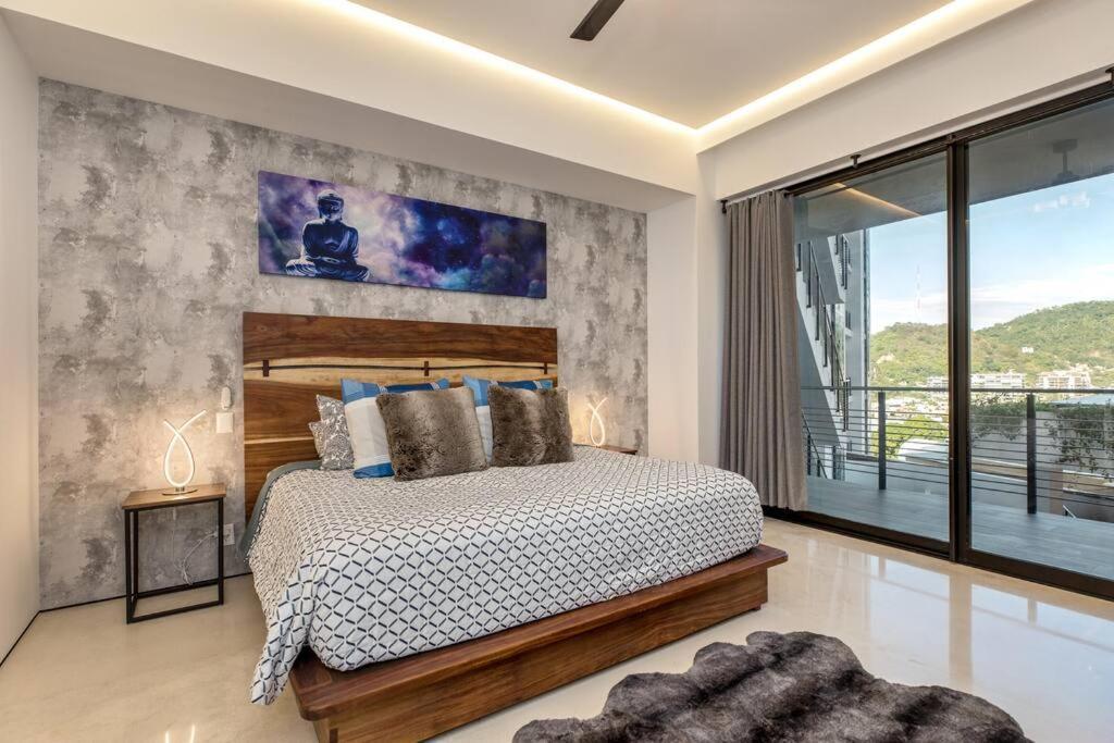 New! Luxury 2bd 2ba Romantic Zone Largest Pool In Pv Sea View Balcony Apartment *